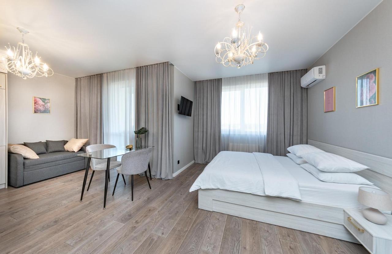 Квартира В Жк Лебединый, Ревуцкого 40 В, Метро Харьковская Позняки Kyiv Exterior photo